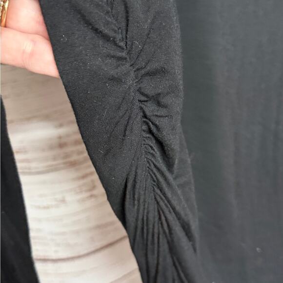 Soft Surroundings Women's Long Sleeve Ruched Sides Tee Black Medium - Picture 5 of 5